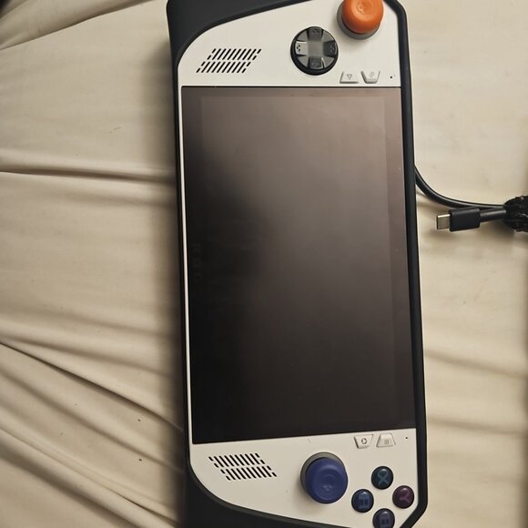 Asus Rog Ally 1TB - Picture 5 of 8